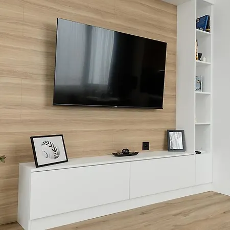 1br Luxury With Sea View And Parking Space شقة