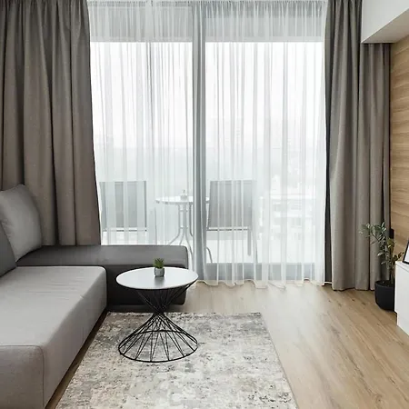 1br Luxury With Sea View And Parking Space شقة *