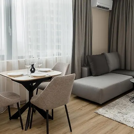 شقة 1br Luxury With Sea View And Parking Space فارنا